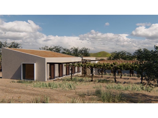 Villa met 2 slaapkamers en een project voor 4 slaapkamers in Goldra - Loulé
