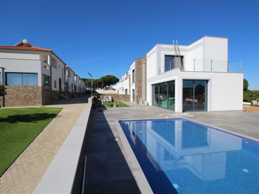 Neue Villa mit 3 Schlafzimmern, 5 Minuten vom Strand Olhos de Água entfernt