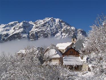 Реновирана ферма / cottage. Ски зоната на Alpe d'Huez