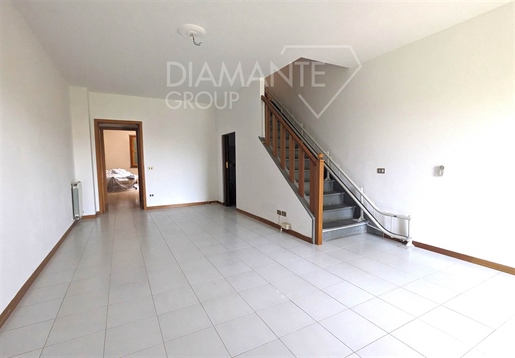 Purchase: Apartment (06061)