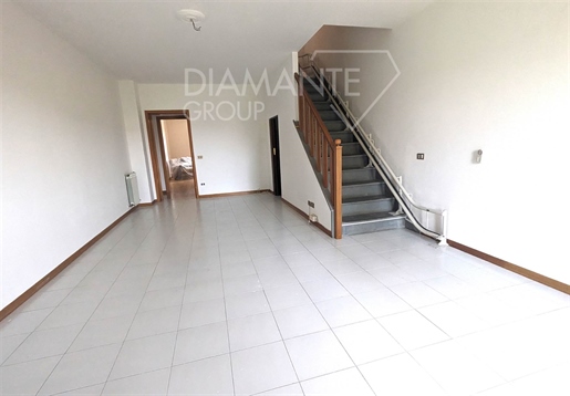 Purchase: Apartment (06061)