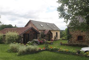 Le Petit Brugeron - przebudowanej stodole i Gite