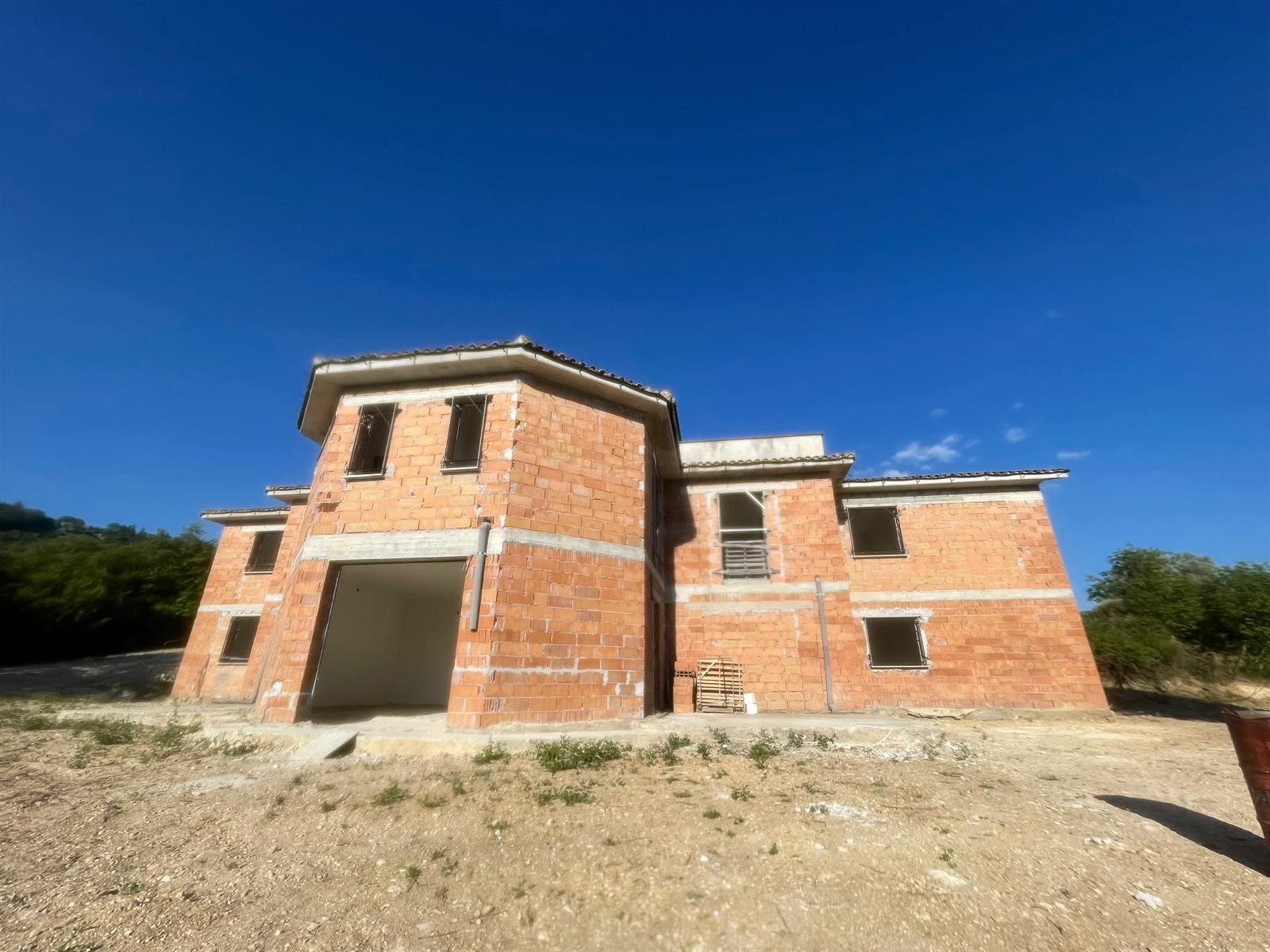 Villa im Bau in panoramischer Lage