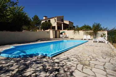 Villa with pool and great views