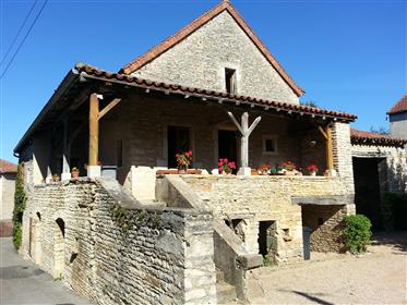 Typisk hus i Clunysois