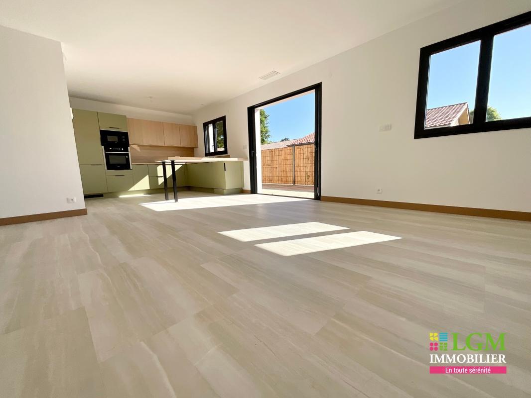 Compra: Vivenda (40300)