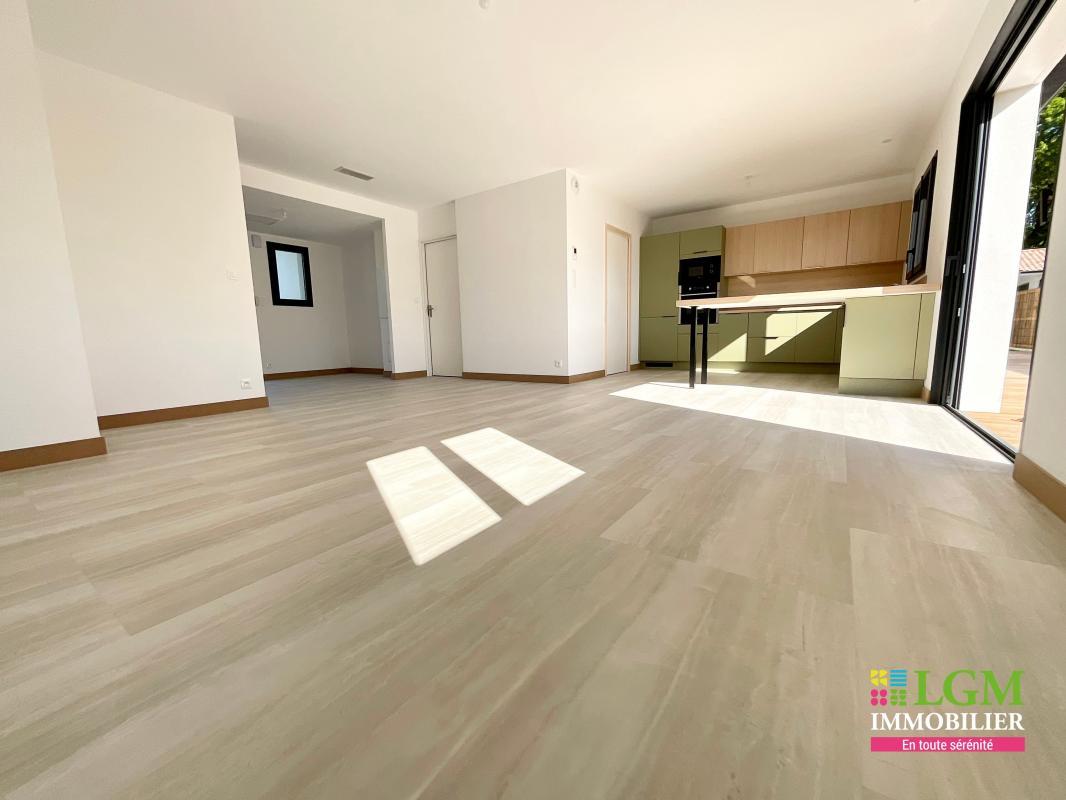 Compra: Vivenda (40300)