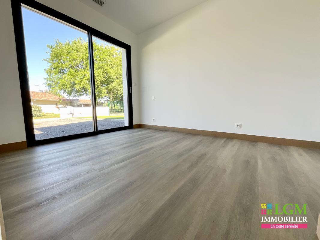 Compra: Vivenda (40300)