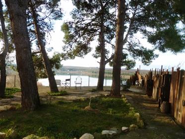 Boende vid sjön, nära Lleida