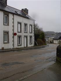 Investeringsmulighed-Hus & lejlighed i Huelgoat, Bretagne