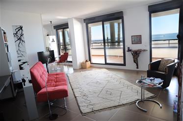  Terasa-apartament de lux la marginea oraşului Sète Beach 
