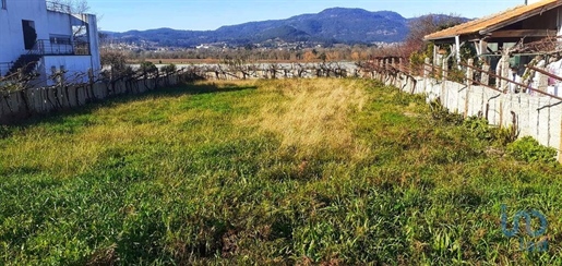 Construction land in Viana do Castelo with 388,00 m²