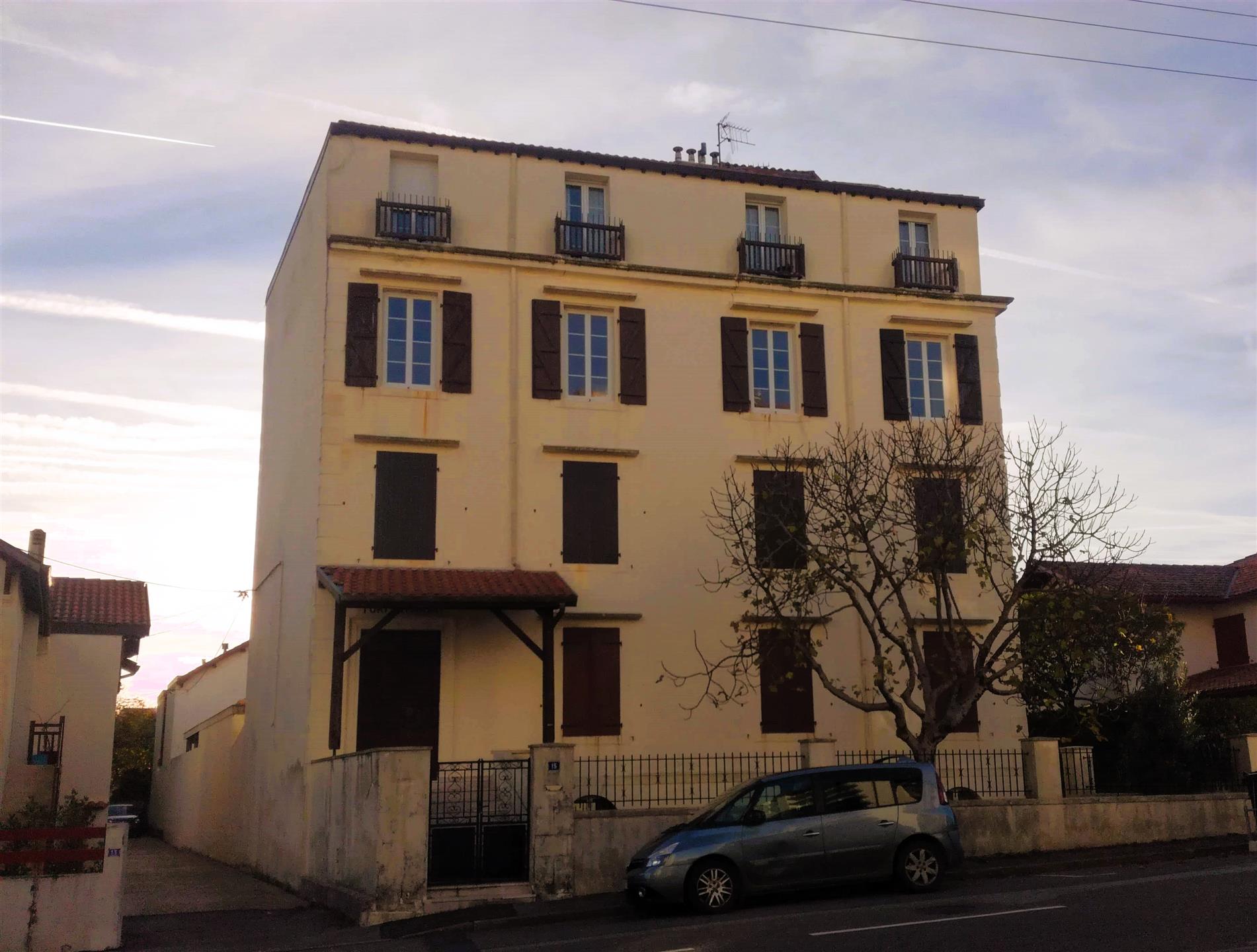 Красив апартамент T5 Art Deco - квартал Биариц Saint-Martin