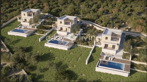 (For Sale) Residential Detached house || Messinia/Kalamata - 570 Sq.m, 9 Bedrooms, 650.000€