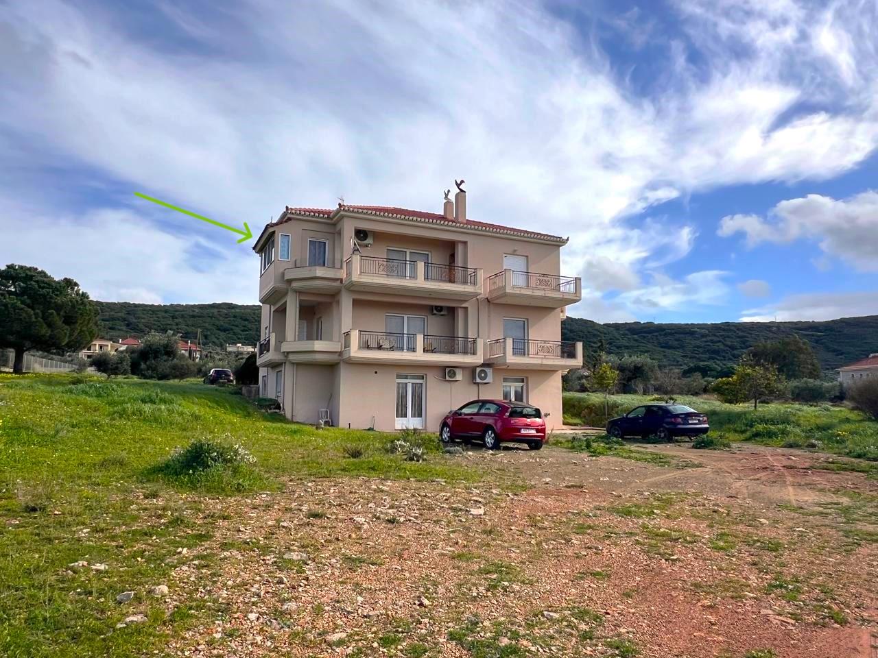 2373 – דירה בקומה השנייה עם נוף בלתי מוגבל לים