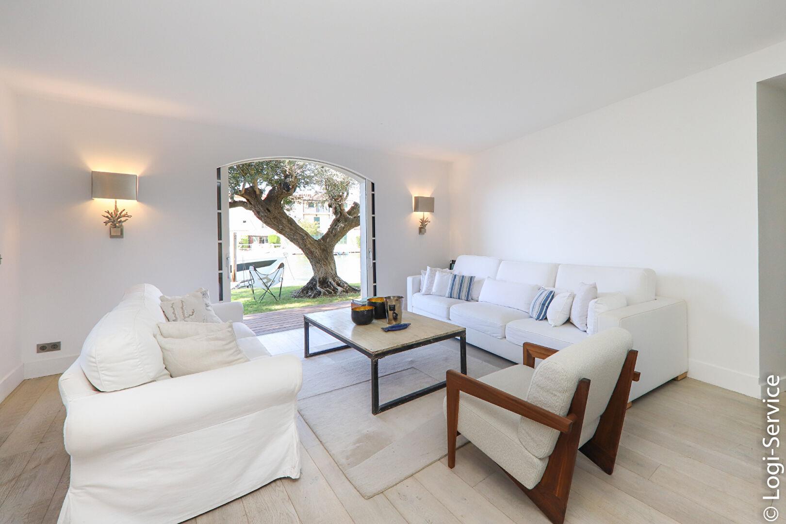 Rare Exceptional House 200 sqm With 3 Moorings Port Grimaud - Gulf Of Saint Tropez