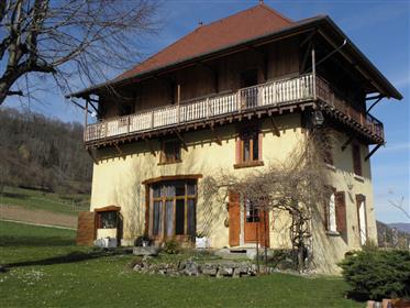 House of karakter i Rhone-Alpes