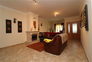 3 bedroom villa in Samora Correia - 227,000€