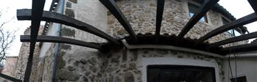 Renovert historisk hus i Medieval Village Center i komfyren-Les-Baths