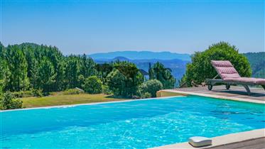 Exceptional Property With Magnificent View 2.2Ha Of 300M² Livable Land