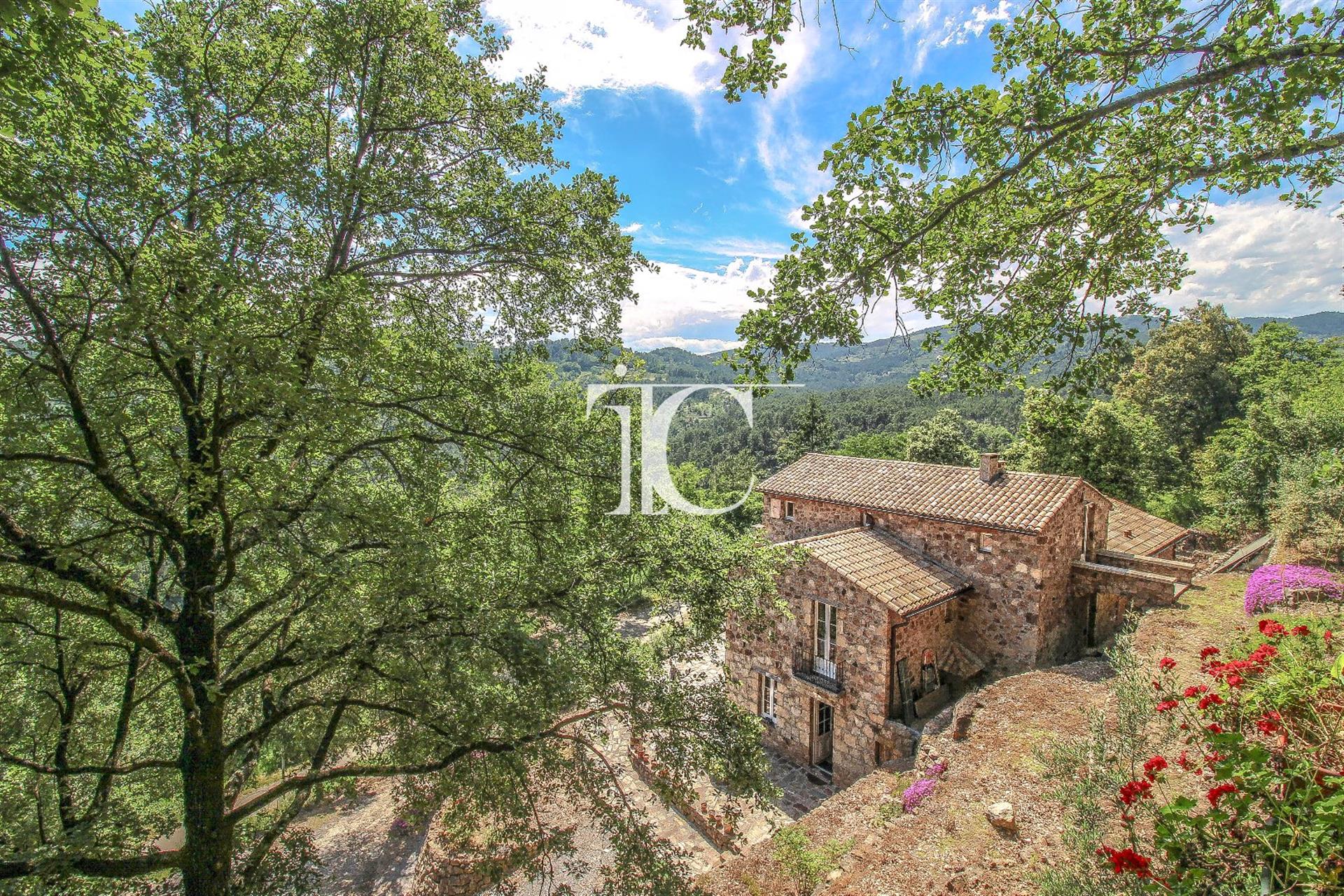 Köp: Hus (07140)