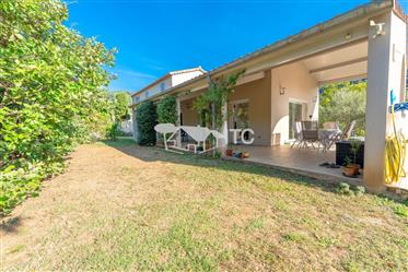 3-Bedroom Property with Pool and 916m² of Land