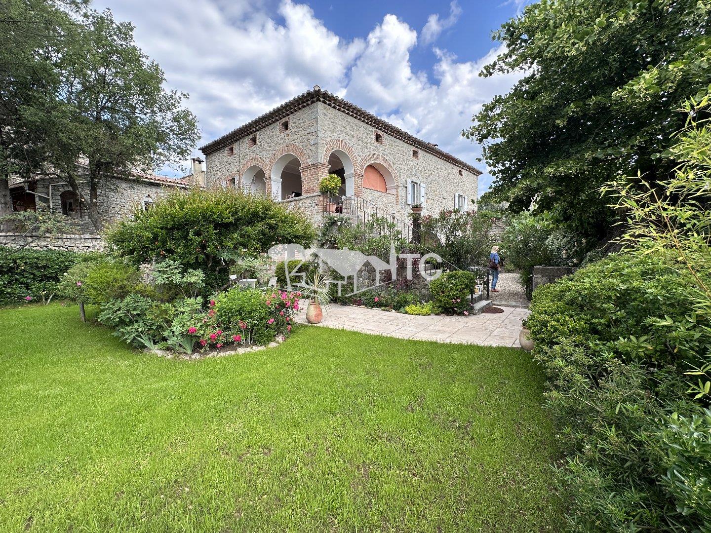 Charming 18th-century property, 270m² living space