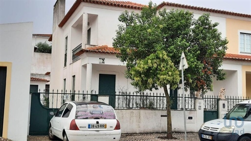 Housing with 5 Rooms in Beja with 353,00 m²