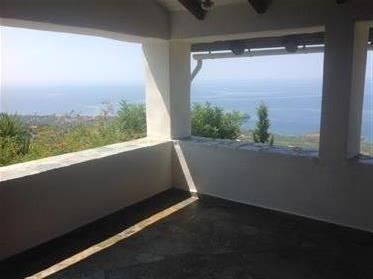 Venda privada: casa de campo com apartamento separado no sul do Peloponeso (fala francês