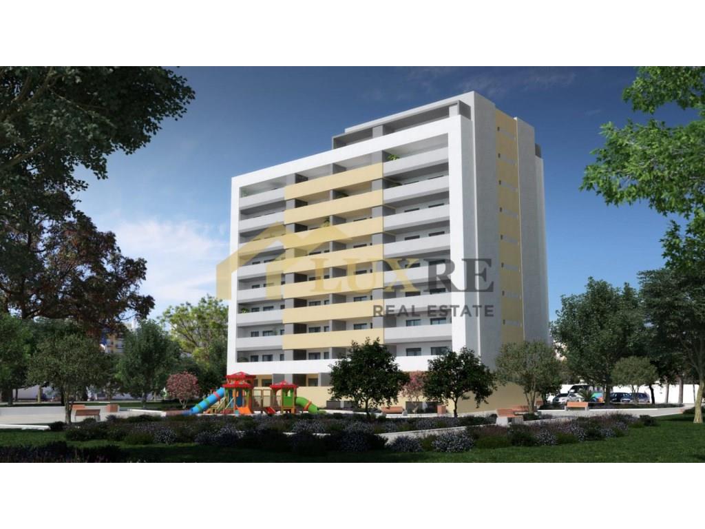 Apartamento de 3 Dormitorios - Nuevo - Portimão