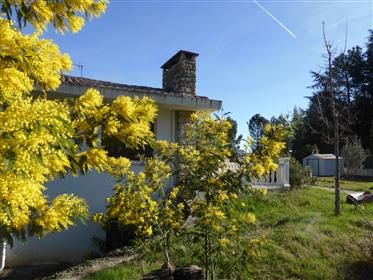 منزل منفصلة في أوبيناس (فرنسا-07200)
