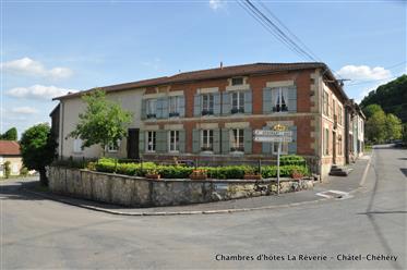 Sold under reserve // Familiehouse in the Champagne-Ardenne