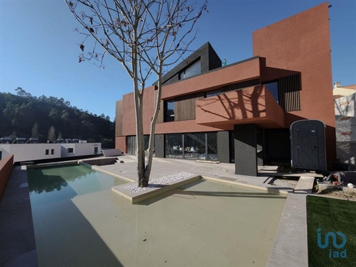 Casa de Cidade T6 em Coimbra de 324,00 m²
