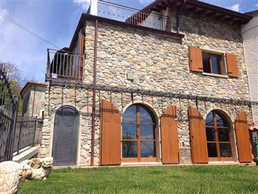 Piccola casa in pietra in Lunigiana