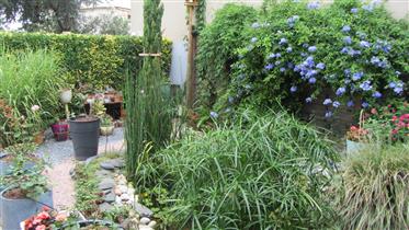 Perpignan, casă cu o grădină