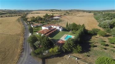 Mogelijkheid van geval-boerderij in Alentejo (Portugal)