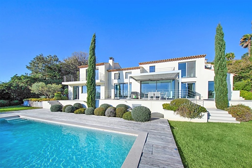 Panoramic sea view property for sale facing Saint-Tropez
