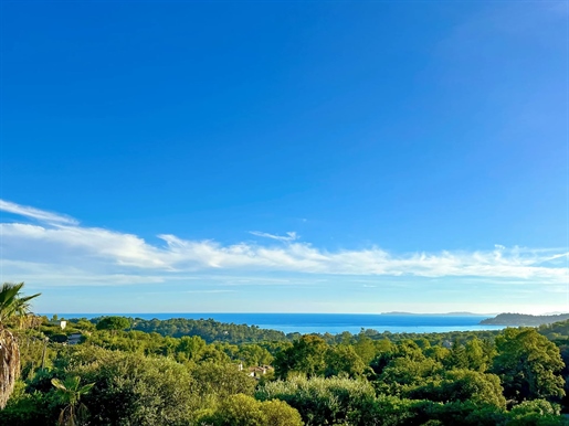 Sea view villa for sale walking distance to La Croix-Valmer center's
