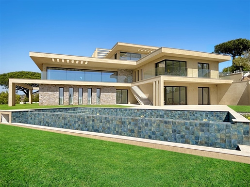 Moderne villa met panoramisch zeezicht te Sémaphore