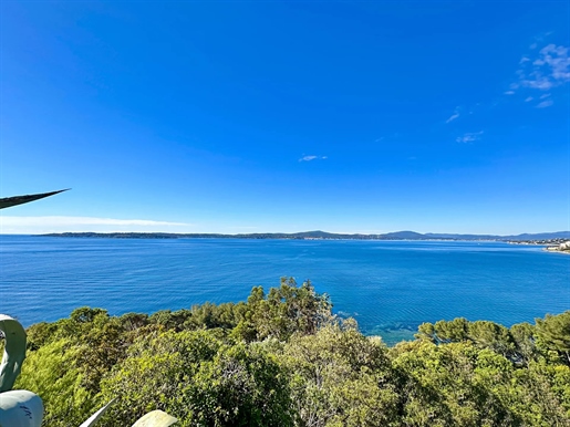 Panoramic sea view building plot for sale in Sainte-Maxime