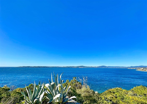 Panoramic sea view building plot for sale in Sainte-Maxime