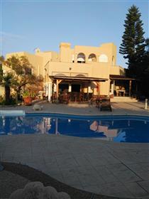 Luxury house myytävänä Caesarea