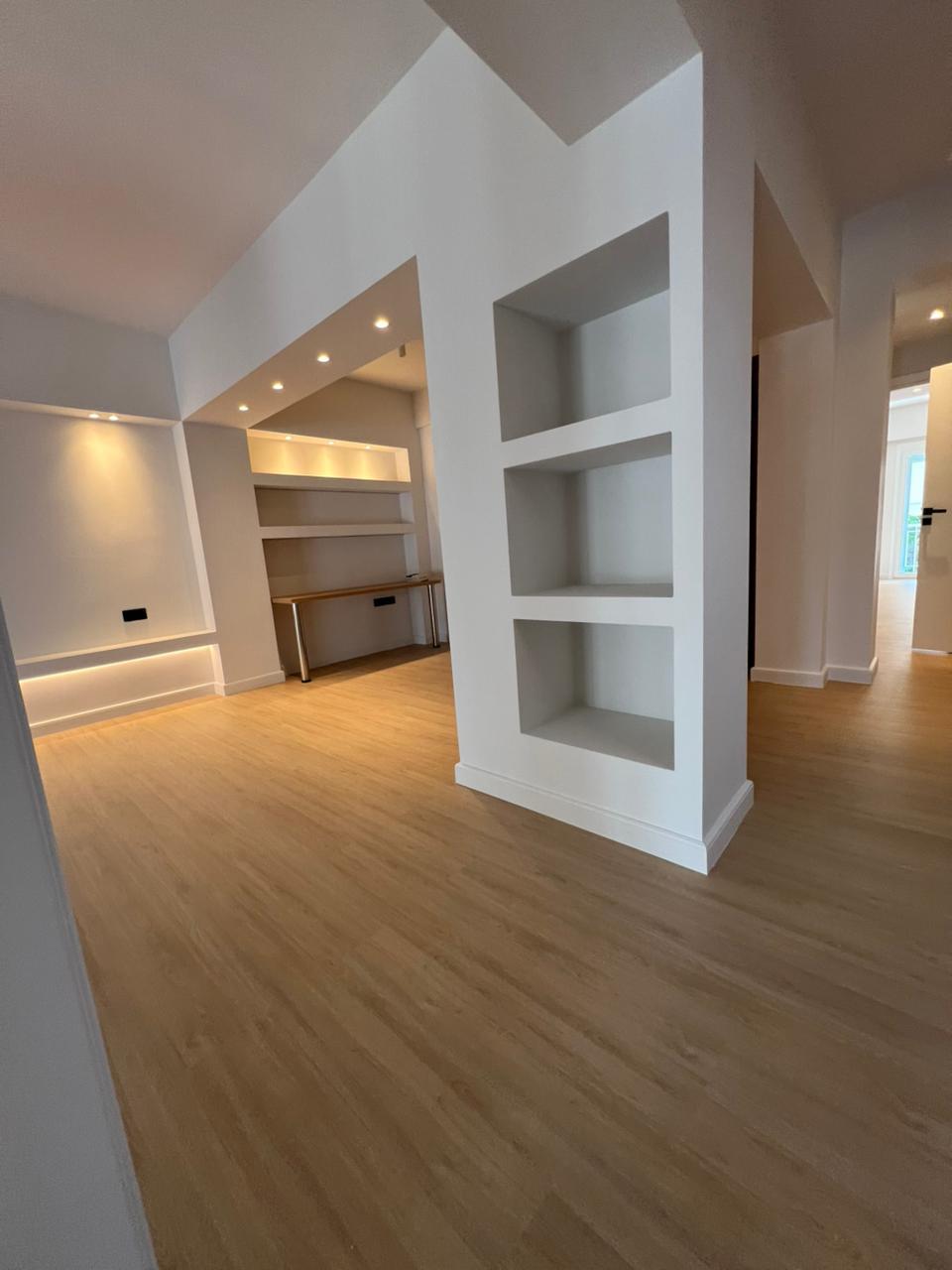 Renovated 2-Bedroom Near St. George’S Sq.