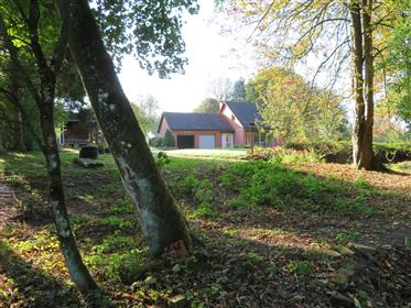 Casa de campo en una zona tranquila y verde