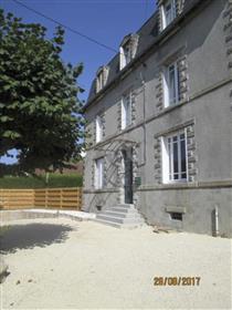 Maison de Maitre veľkou záhradou a bazénom