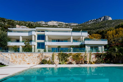 Cap d'Ail - Rymlig modern villa med panoramautsikt över havet nära Monaco