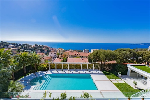Cap d'Ail - Rymlig modern villa med panoramautsikt över havet nära Monaco