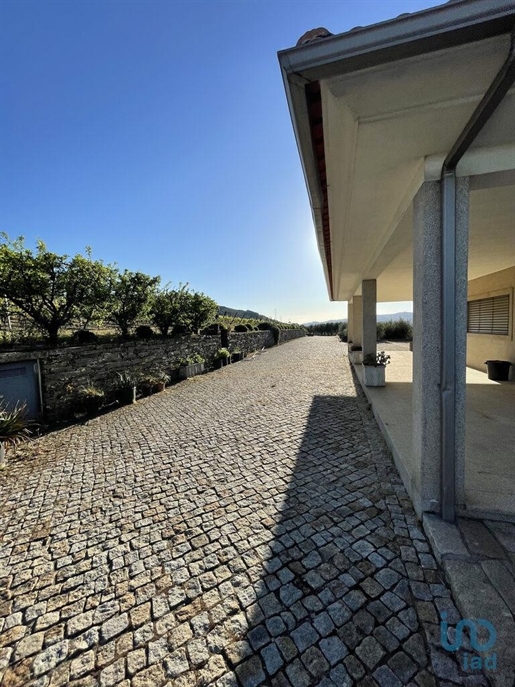 Fifth with 6 Rooms in Penajóia with 305,00 m²