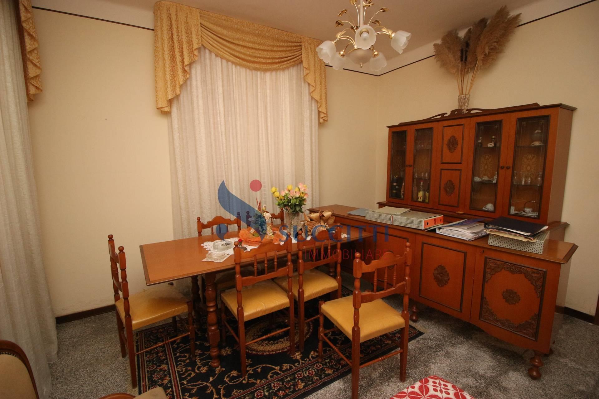 Purchase: House (63076)