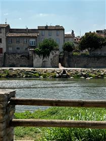 Wspaniała nieruchomość historyczna w południowej Francji 
